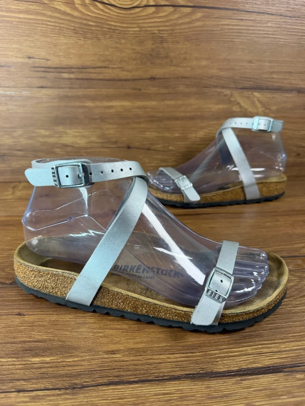 Birkenstock Yara Silver Birko-Flor Buckle Strap Sandal Women’s Size 5 US 36 EU